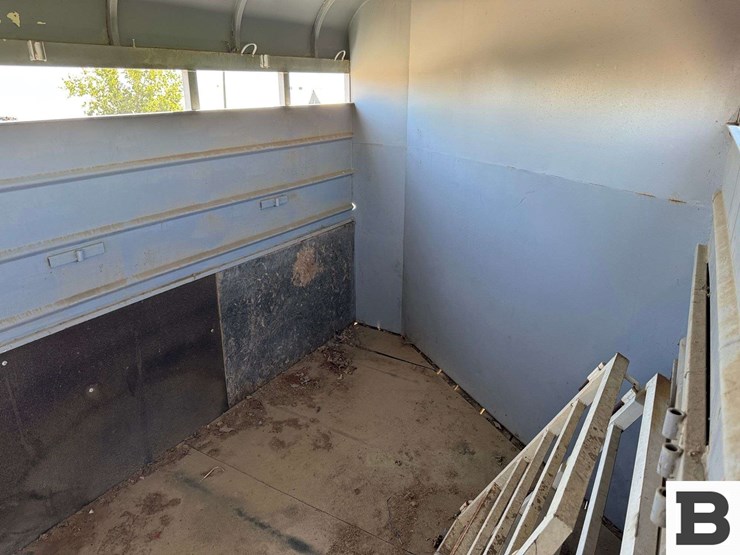 1991-american-trailers-&-saddle-gooseneck-horse-trailer-image-33