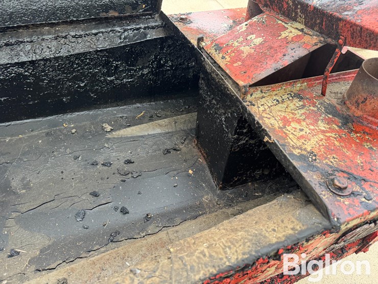 aeroil-antique-tar-kettle-image-13