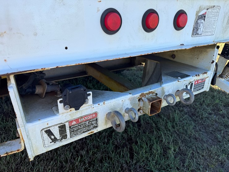 2008-ford-f550-image-17