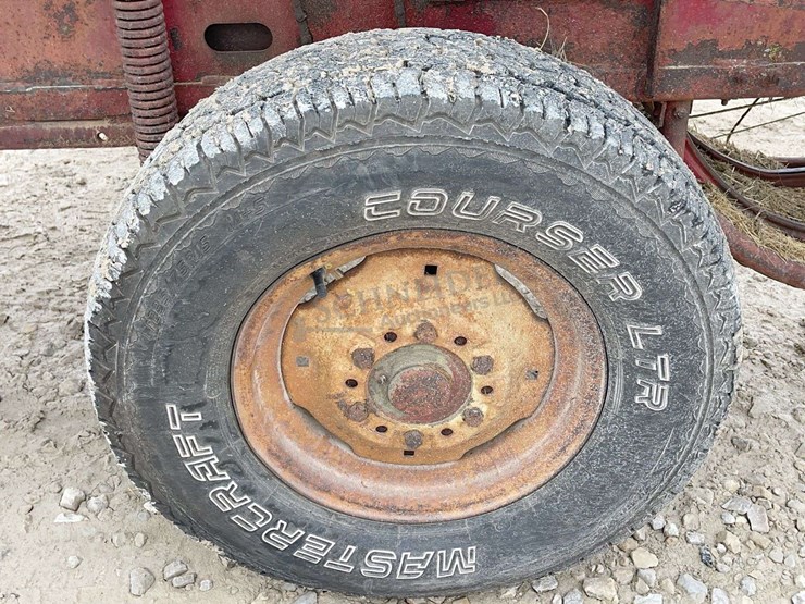 new-holland-67-image-14