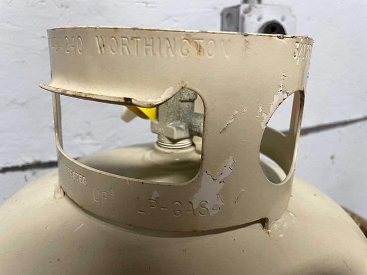 #8614-•-propane-tank-(cw)-image-9
