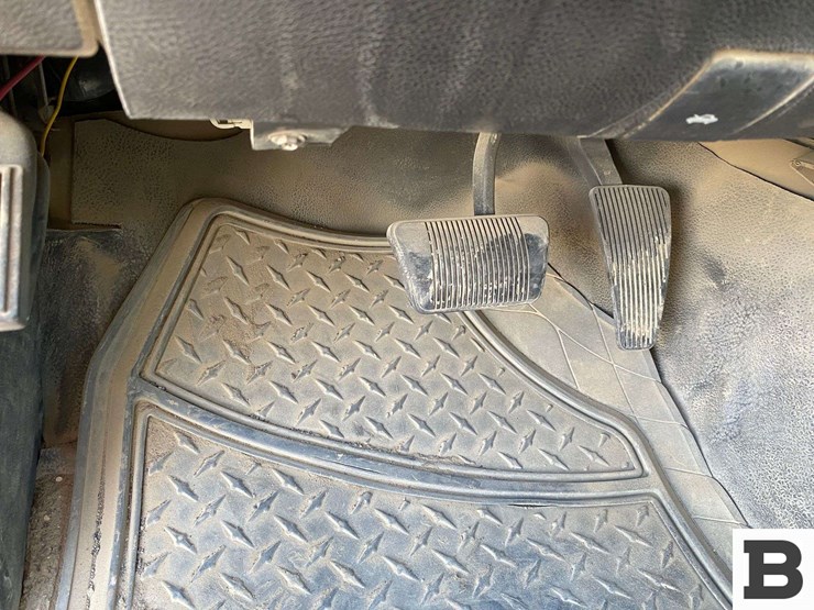 2018-ram-1500-pickup-image-30