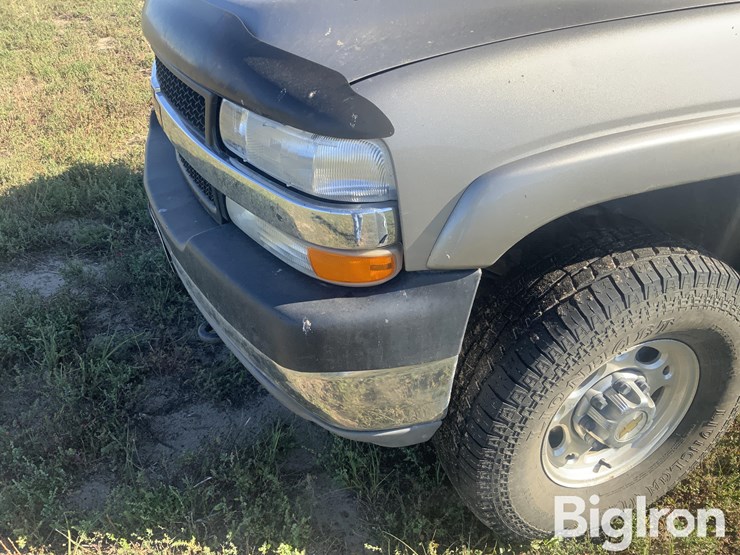 2002-chevrolet-silverado-2500-image-10
