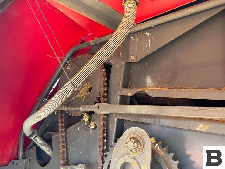 2012-massey-ferguson-2190-image-29