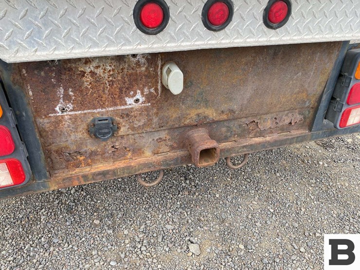 2004-chevrolet-silverado-3500-image-21