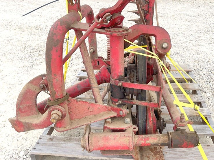 massey-ferguson-7-image-7