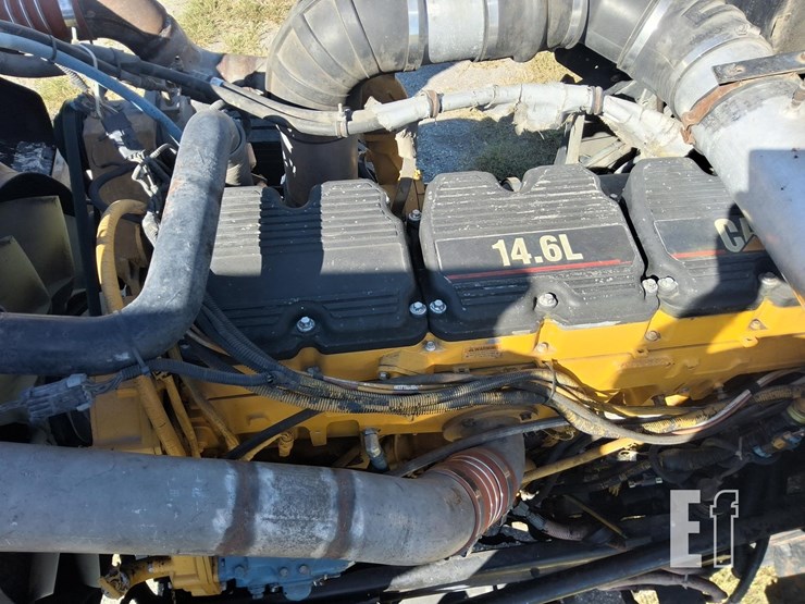 2005-kenworth-w900-image-35