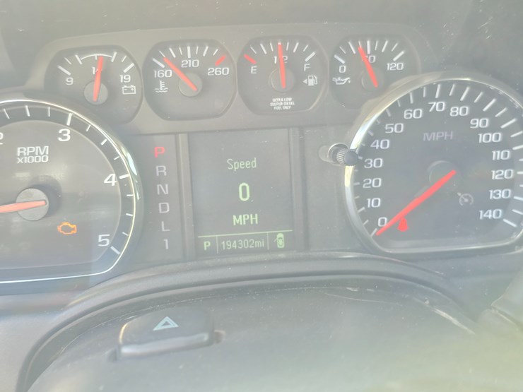 2017-gmc-sierra-3500-image-61