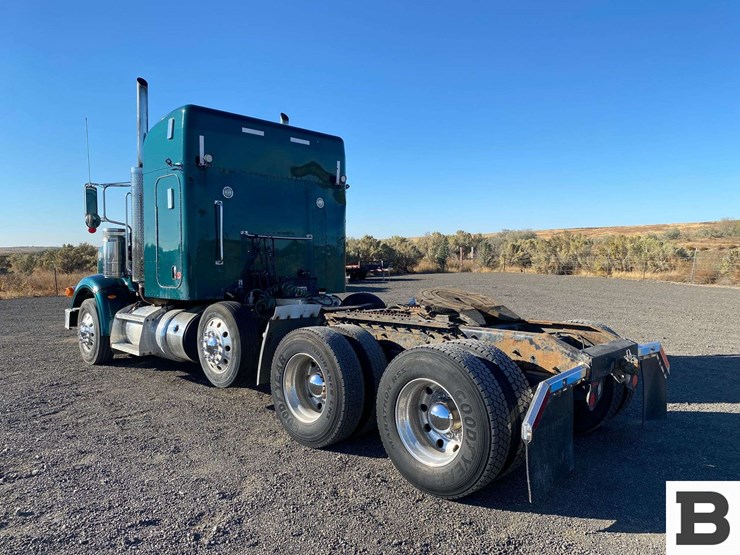 2013-peterbilt-367-image-4