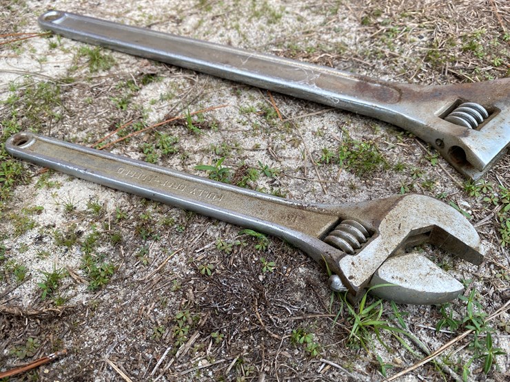 #83-•-#159-•-2-large-crescent-wrenches-image-2