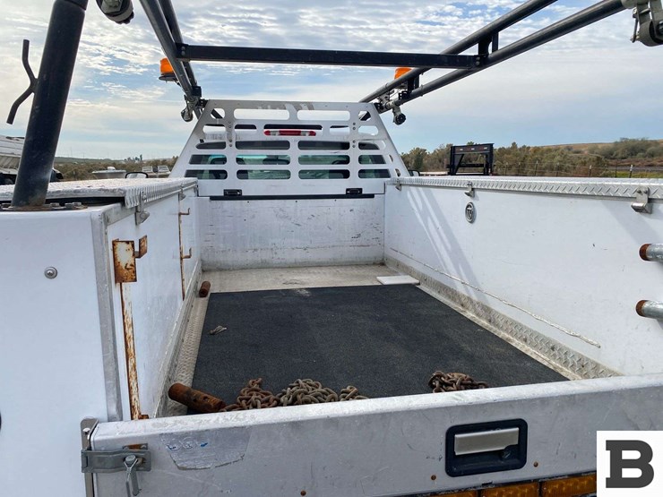 2009-chevrolet-silverado-3500-image-25