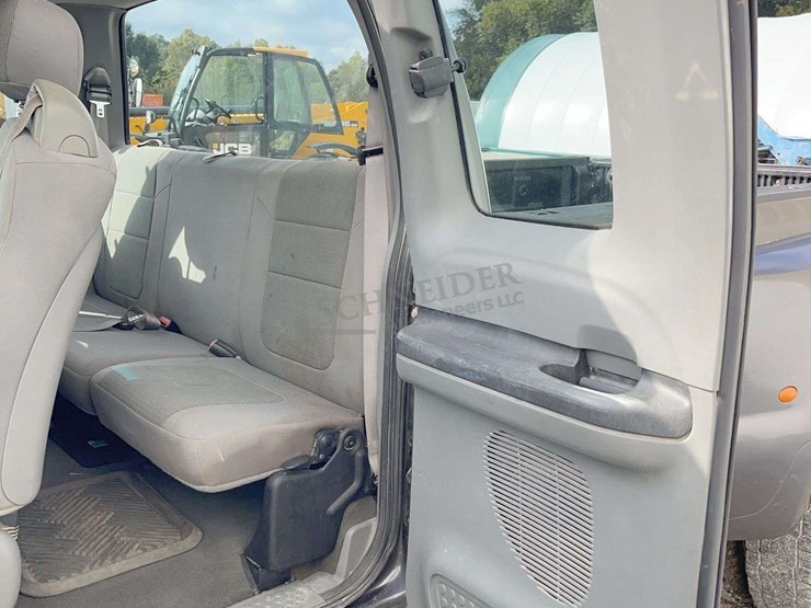 2006-ford-f350-image-48