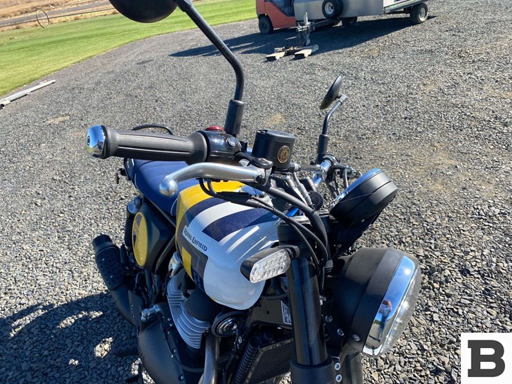 2025-royal-enfield-bear-650-enduro-motorcycle-image-8