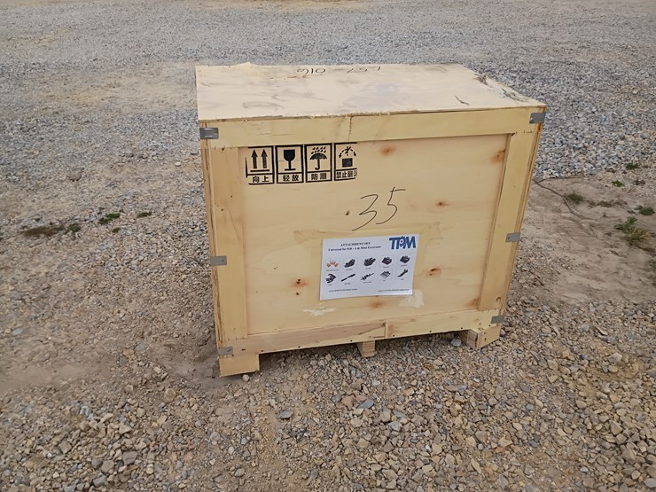 #l57-016-•-tpm-mini-excavator-attachment-set-image-1