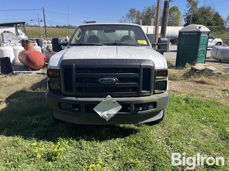 2009-ford-f250-xl-image-2