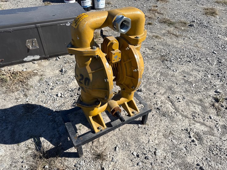 #27152-•-versamatic-2”-double-diaphragm-pump-inv#-27152-image-2