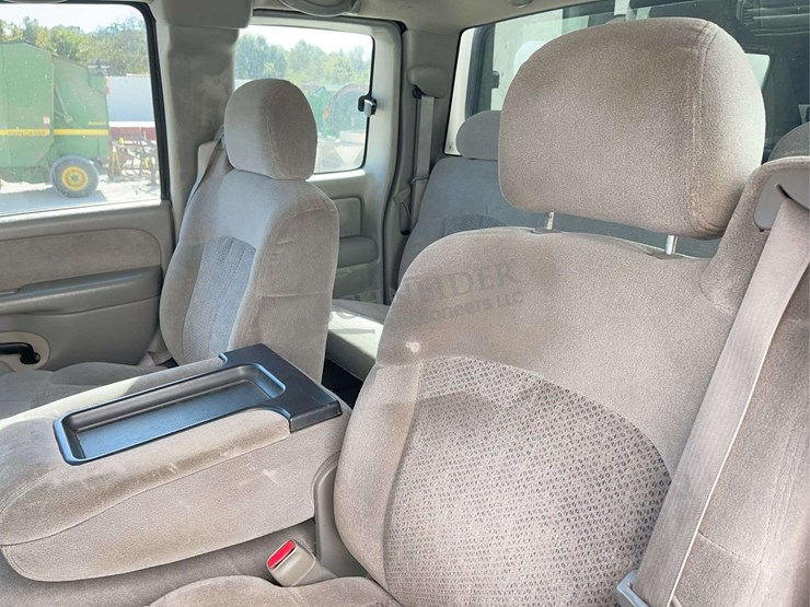 2000-chevrolet-2500-image-41