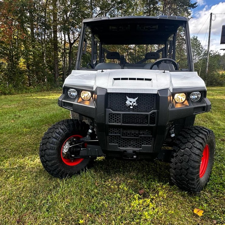 #146 • 2024 Bobcat/Polaris UV34XL Gator