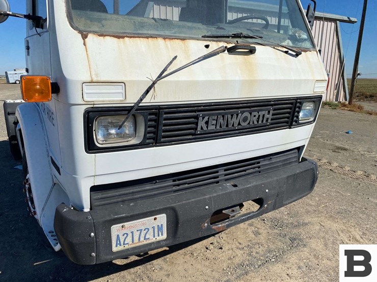 1989-kenworth-22-210-tractor-truck-image-8