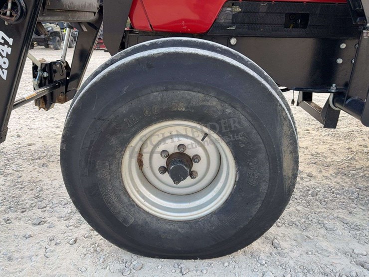 case-ih-5140-image-38