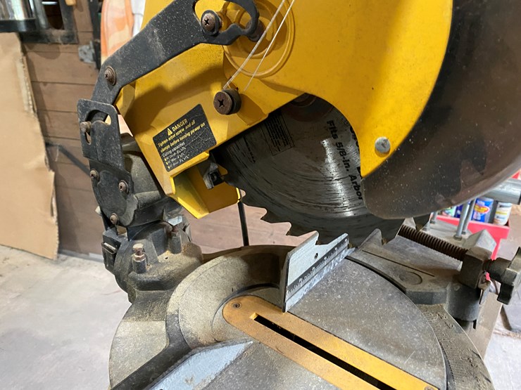 #67-•-#175-•-pro-tech-10-inch-compound-miter-saw-on-expanding-stand-image-5