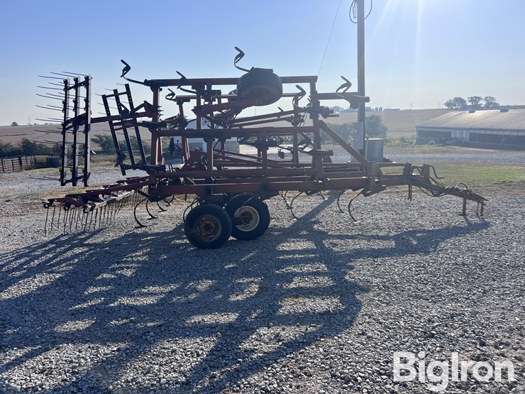 case-ih-4800-image-4