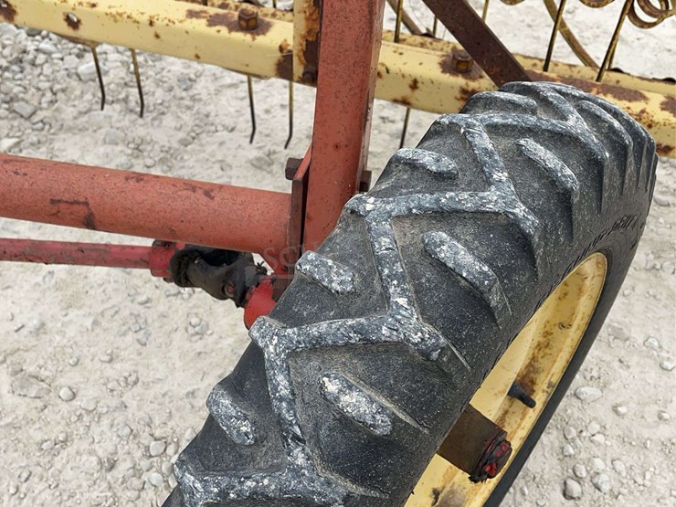 new-holland-256-image-14