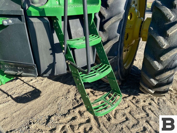 2011-john-deere-8285-tractor-image-20