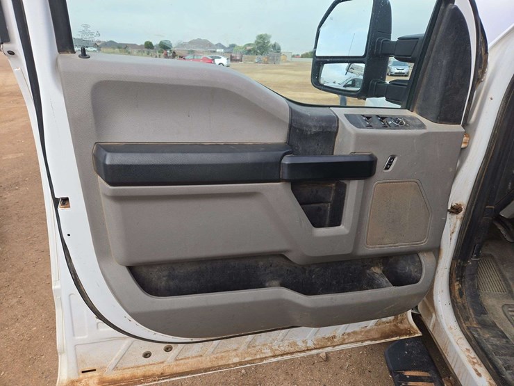 2018-ford-f350-image-14