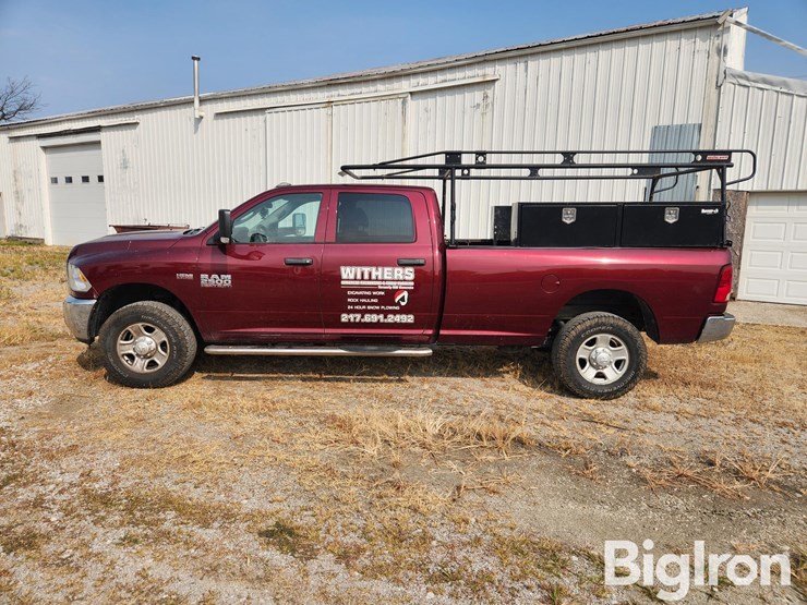 2017-ram-2500-tradesman-image-8