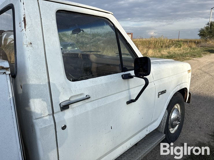 1984-ford-f250-image-9