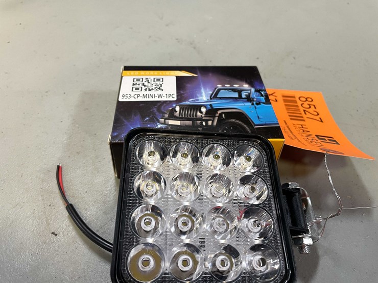 #8527-•-(2)-led-work-lights,-3.5"-square,-12/24vdc-(pr12)-image-4