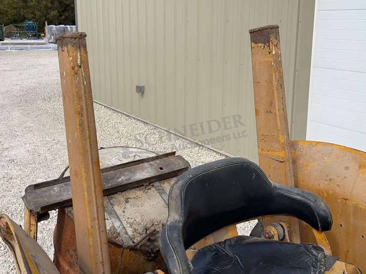 john-deere-401-image-22