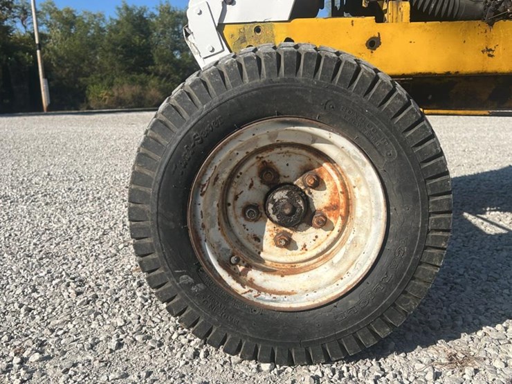 #2403-•-cub-cadet-l185-tractor-image-20