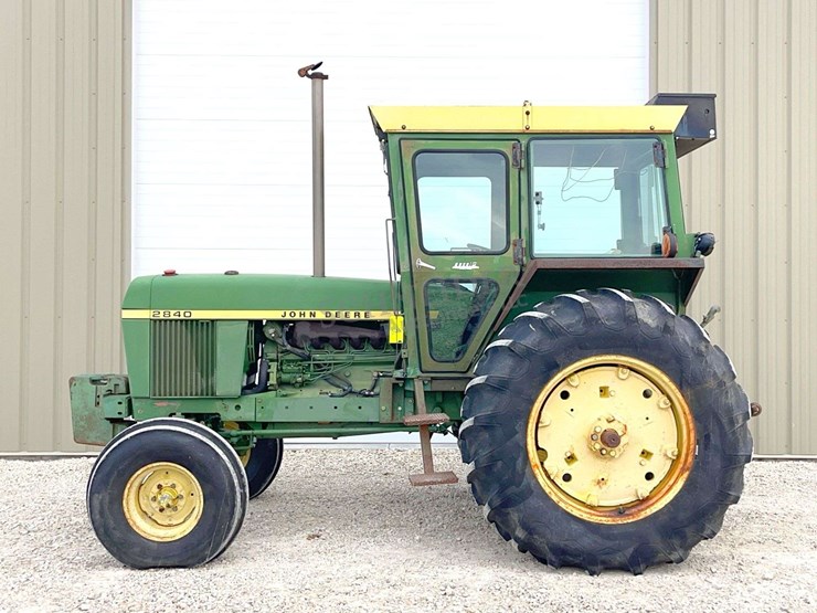 john-deere-2840-image-4
