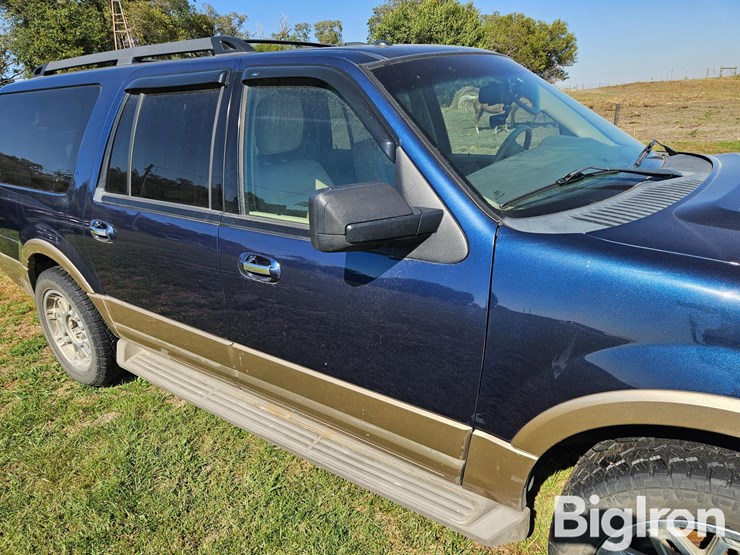 2014-ford-expedition-xlt-image-13