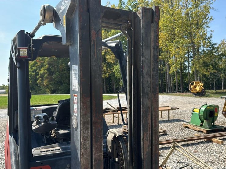 #1355-•-linde-h35-forklift-image-11