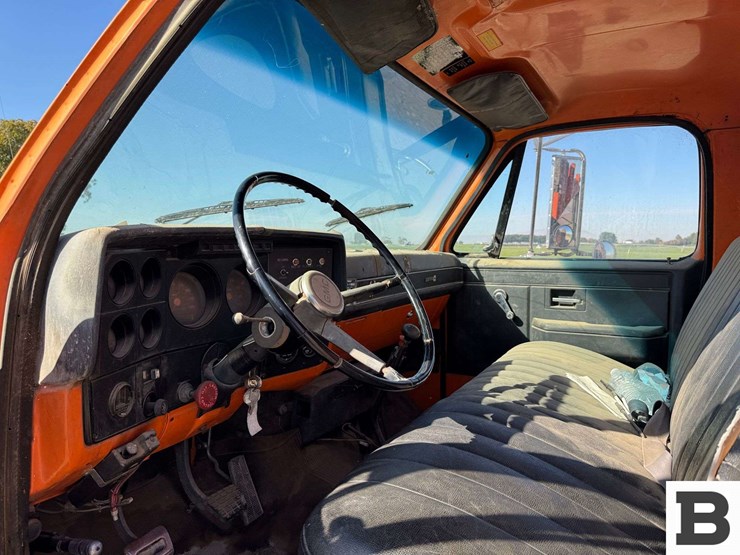 1988-gmc-7000-image-47