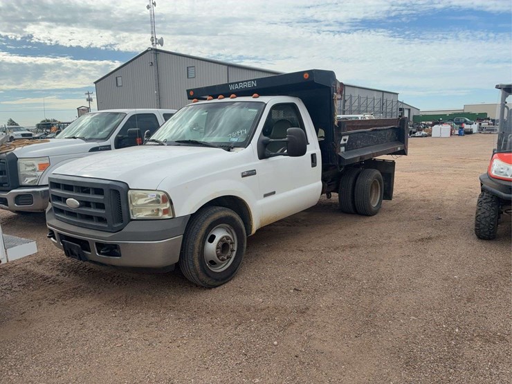 2005-ford-f350-image-1