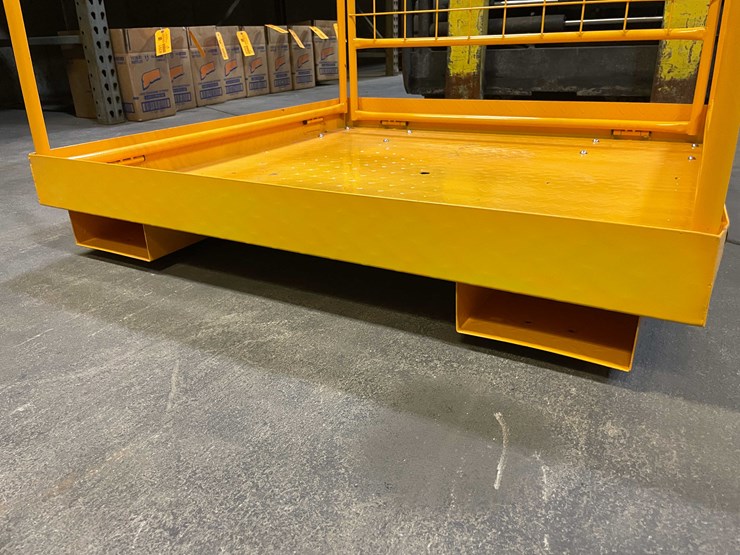#8533-•-forklift-platform-basket-with-fork-pockets-(pr3)-image-3