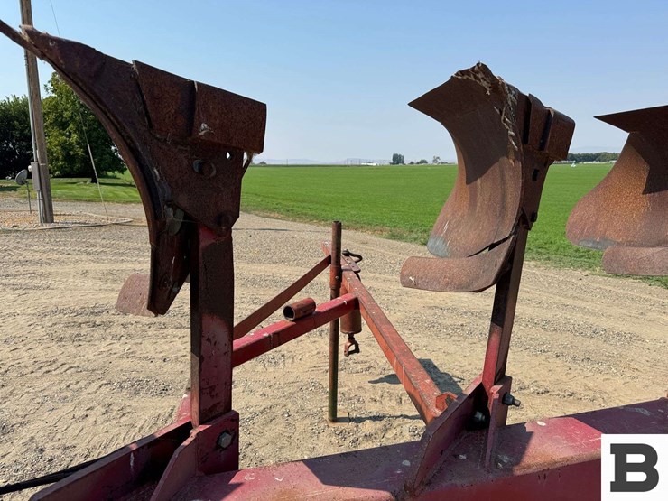 watts-5-bottom-plow-image-15