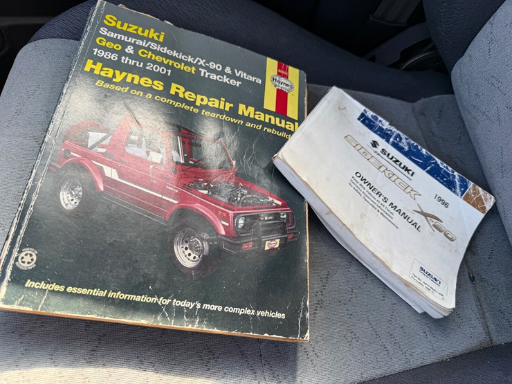 #37-•-#265-•-1996-geo-tracker-multipurpose-vehicle-(mpv)-image-22