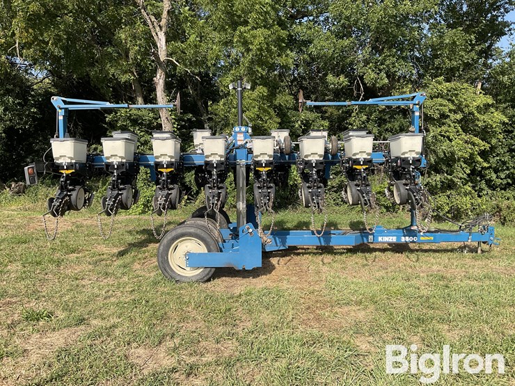 2009-kinze-3500-image-4