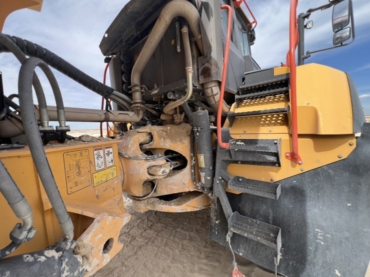 2021-volvo-a60h-image-25