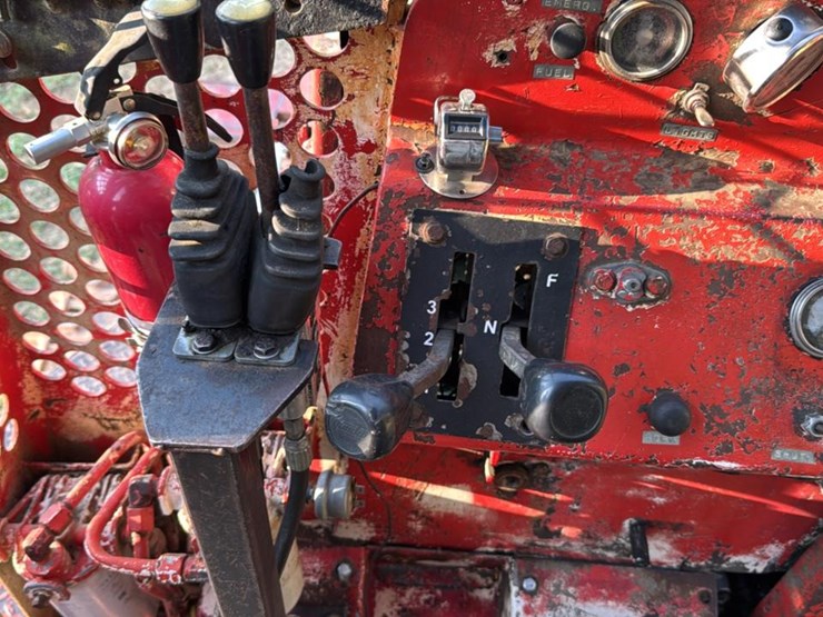 #1752-•-2013-kmc-210ca-track-skidder-image-14