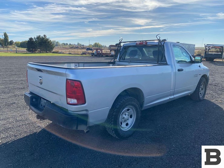 2018-ram-1500-pickup-image-5