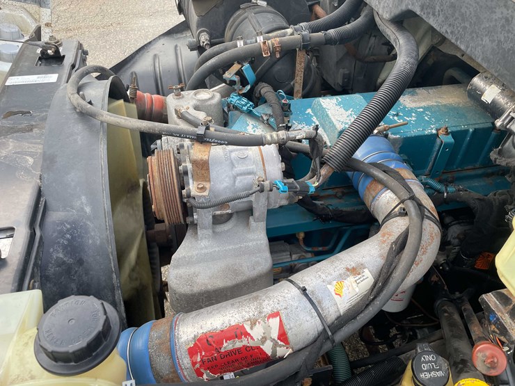 2003-international-durastar-4300-image-53