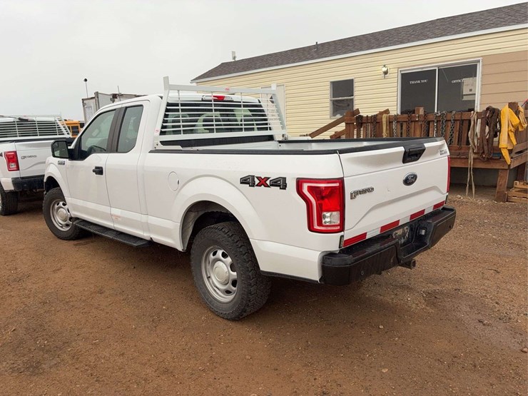 2017-ford-f150-lariat-image-4