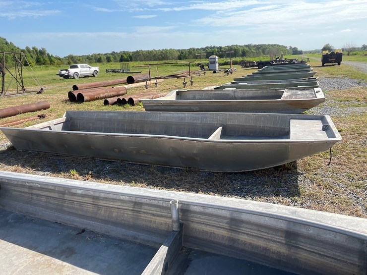 #148-•-alluminum-boat-hull-image-4