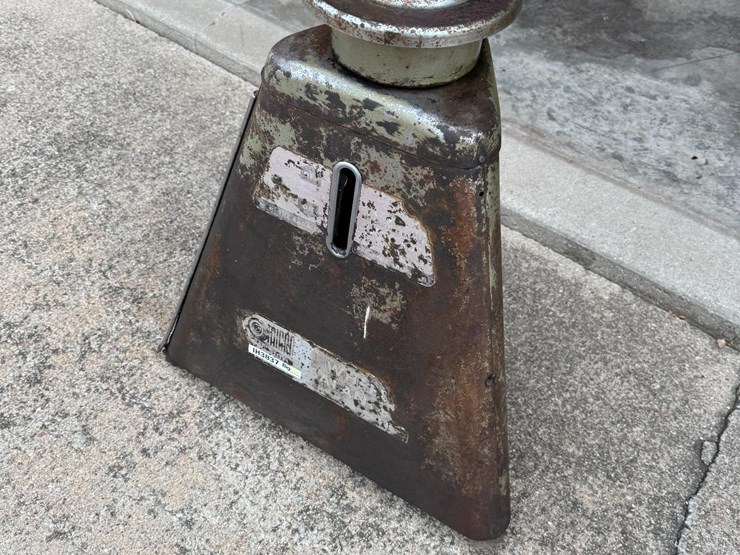 micro-precision-antique-tire-balancer-image-1